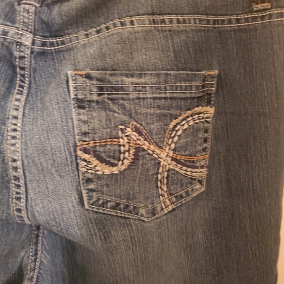 Maurices jeans - Picture 5 of 6